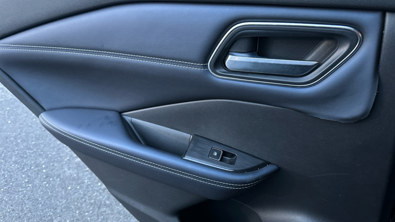 Nissan Qashqai 1.3 DiG-T MH Tekna 5dr Petrol Hatchback